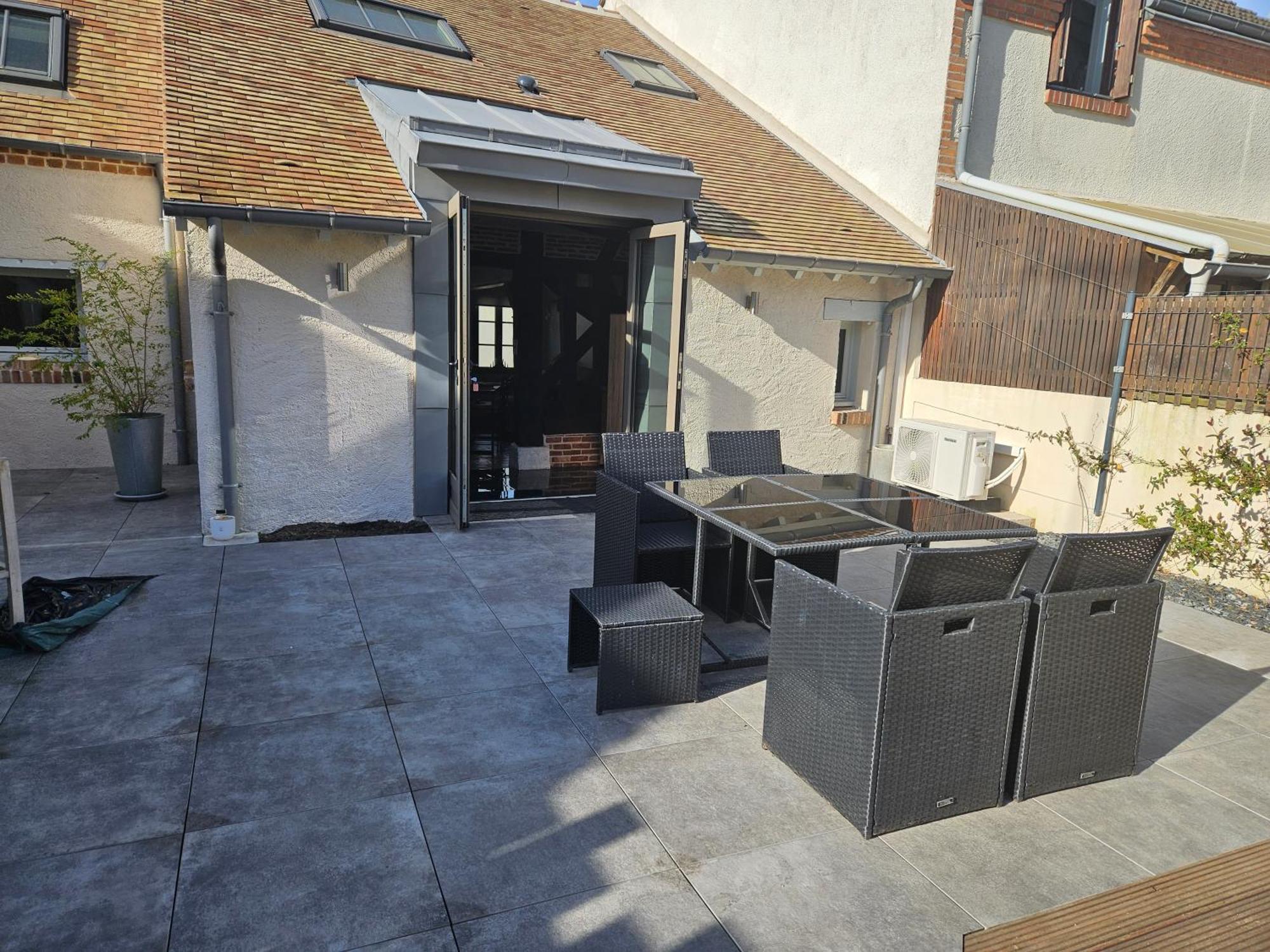 Gîte Le Sully, maison solognote, grand jardin clôturé La Ferté-Saint-Aubin Exterior foto